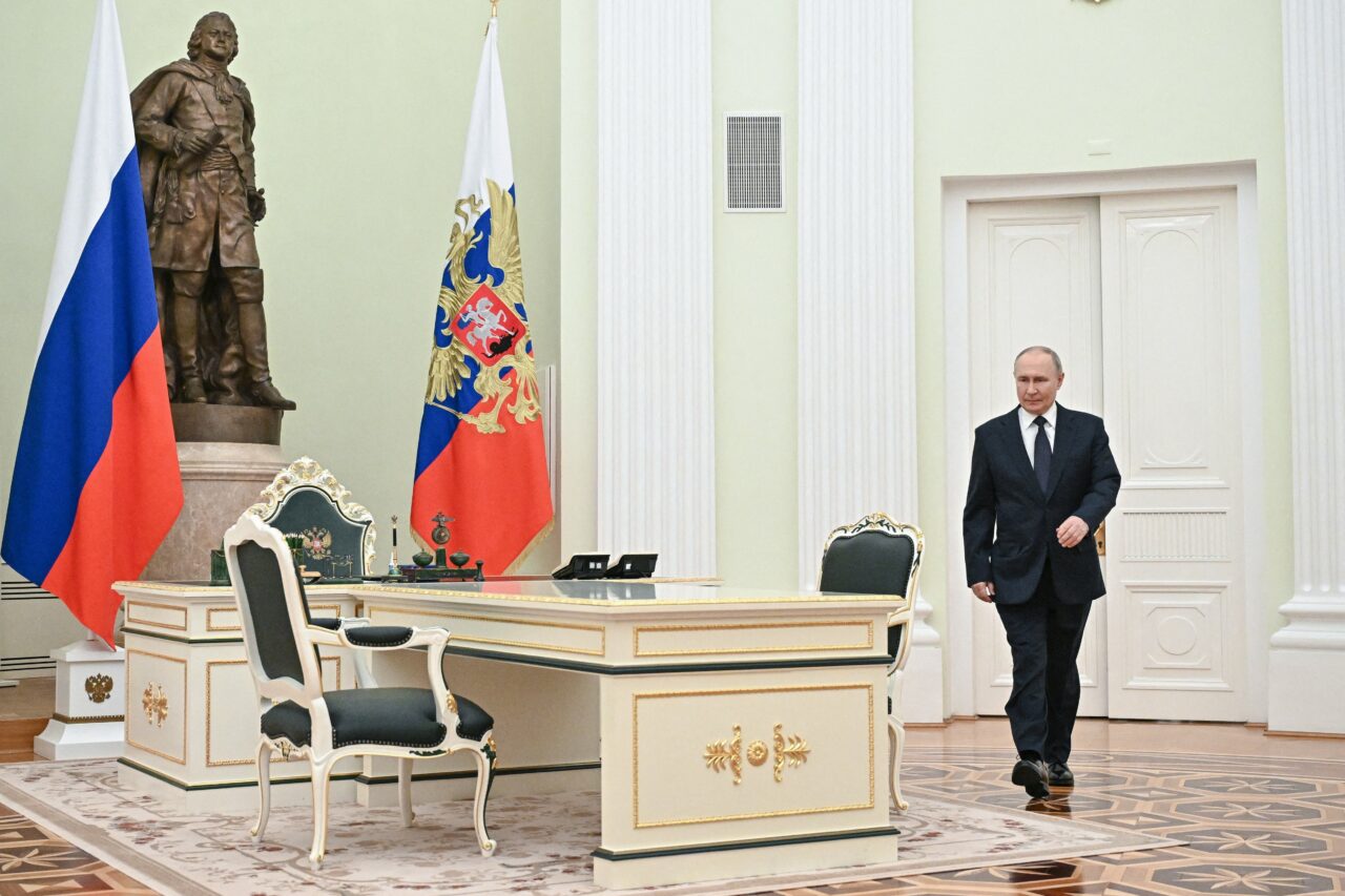 Administrația Vladimir Putin denunță ”retorica NUCLEARĂ” a lui Emmanuel Macron /„Rusia nu vrea niciun război”