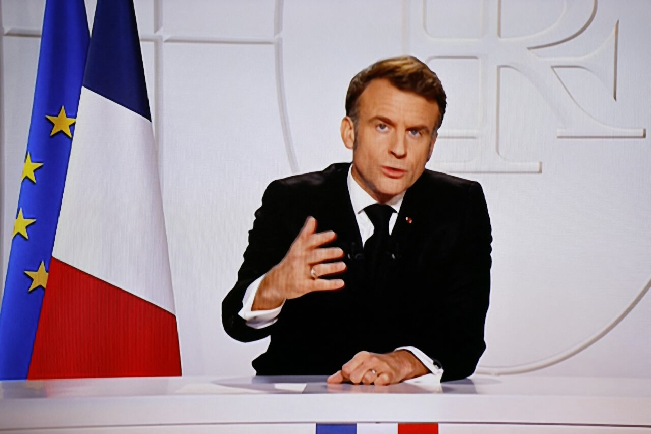 VIDEO | Macron denunță acțiunile Rusiei, inclusiv „manipularea alegerilor în ROMÂNIA” /Președintele Franței vrea dezbatere despre disuasiunea nucleară