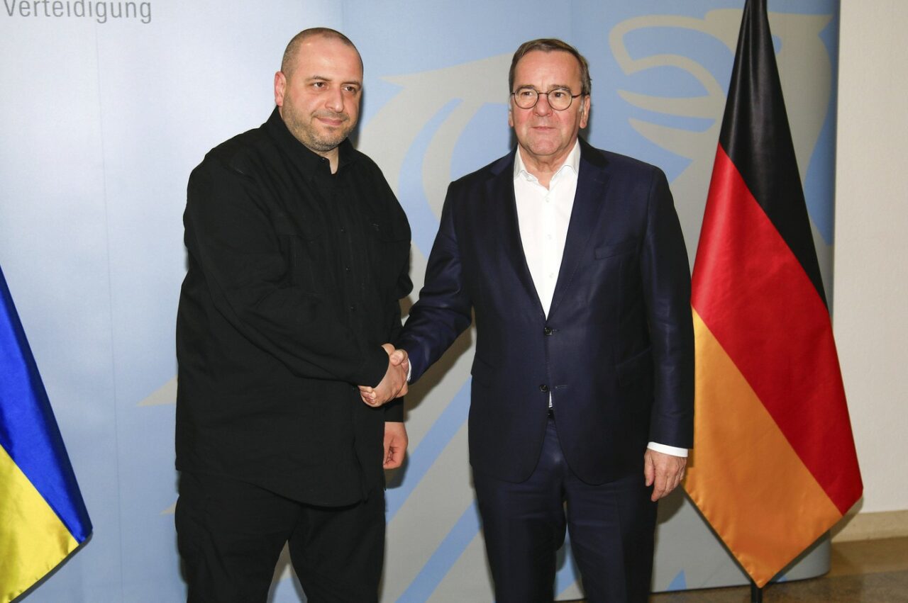 Boris Pistorius anunță că Germania va compensa suspendarea ajutorului SUA către Ucraina