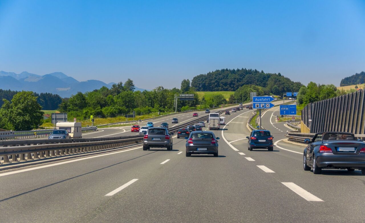 EUROVIGNETA schimbă regulile în transportul european. Ce trebuie să știe șoferii și ce țări au implementat deja măsura