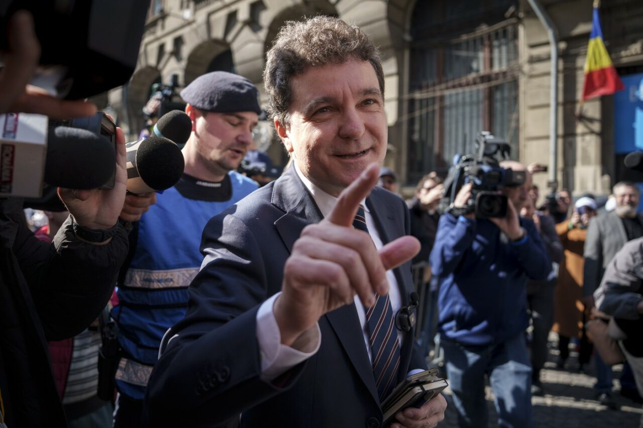 Nicușor Dan, despre posibilitatea respingerii candidaturii lui Călin Georgescu: „Nu cred că este corect democratic ca CCR să ia o astfel de decizie”