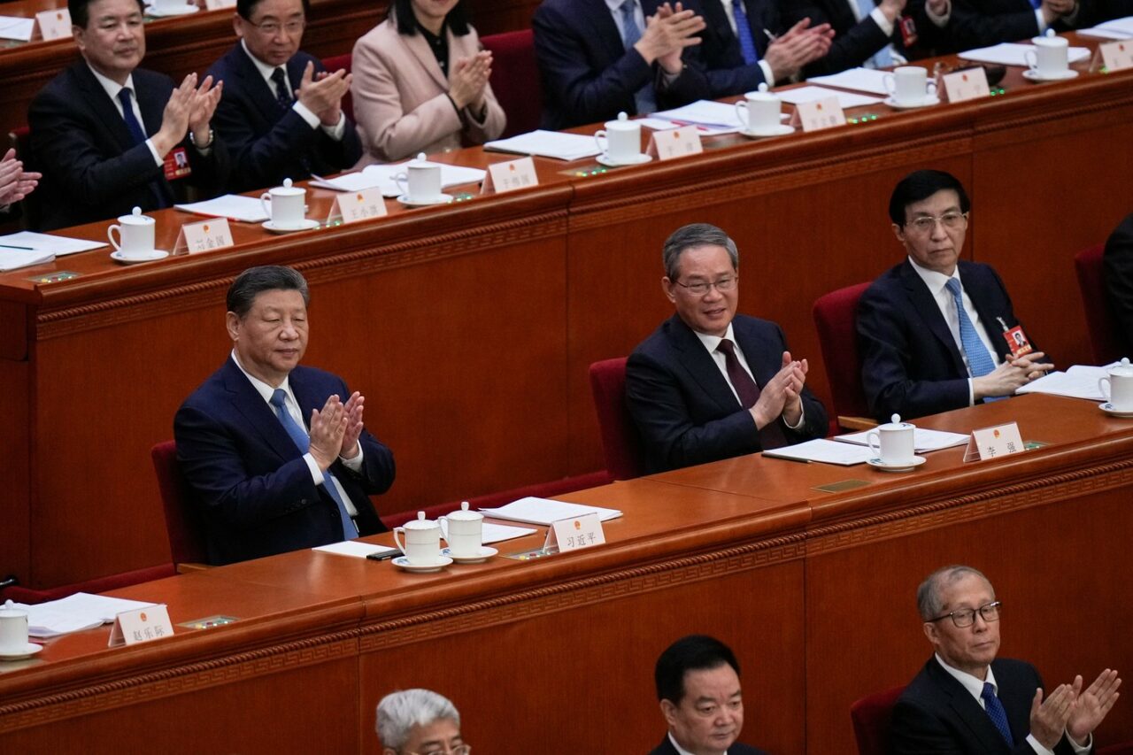 China garantează că va depune eforturi pentru o ”REUNIFICARE pașnică” cu Taiwanul/ Beijingul solicită SUA să oprească furnizarea de arme către Taipei