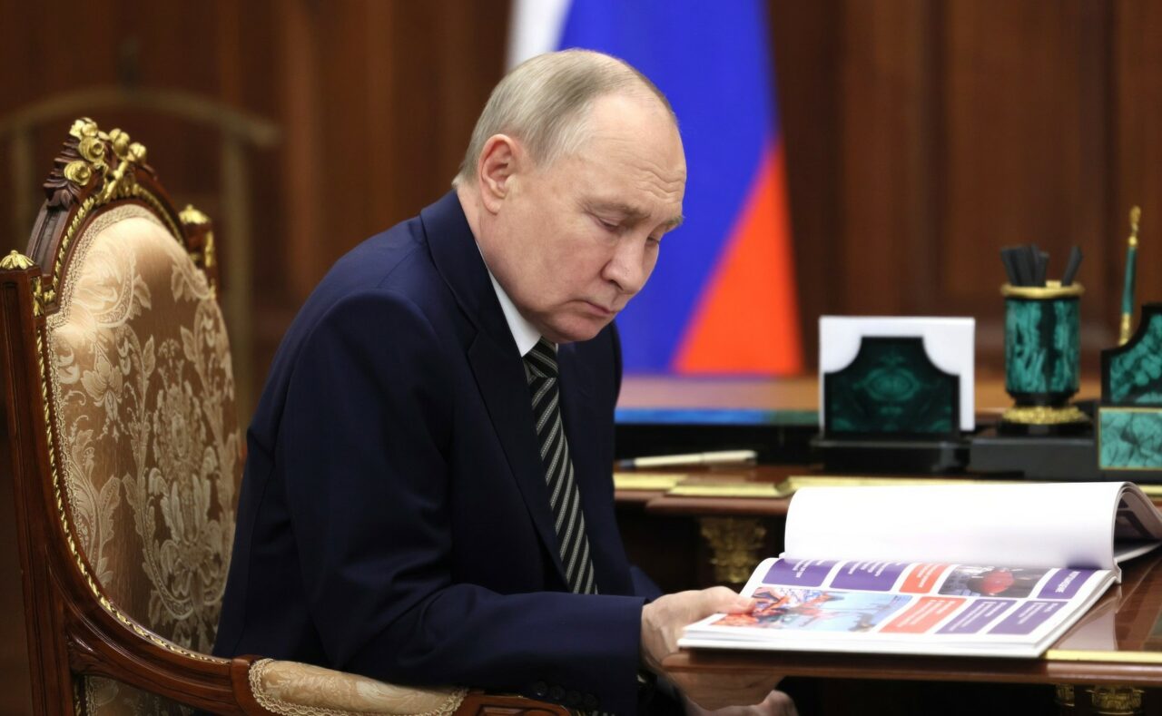 VIDEO | Vladimir Putin este favorabil unui ARMISTIȚIU, dar așteaptă propuneri concrete pentru o pace durabilă în Ucraina