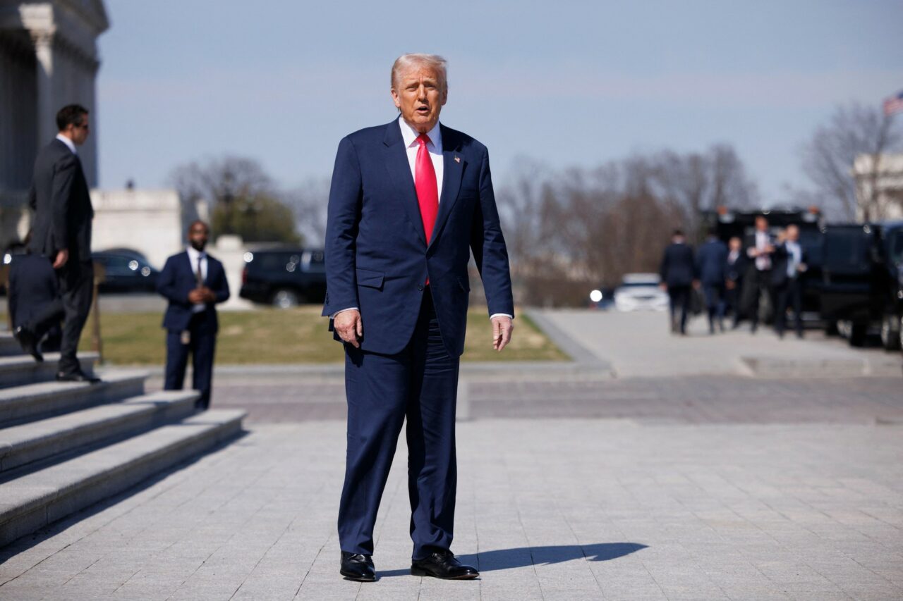 TRUMP amenință UE cu taxe suplimentare, din cauza ripostei la măsurile aplicate de SUA /Este o atitudine „ostilă și abuzivă”