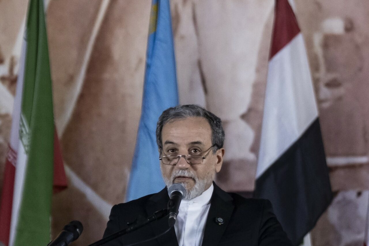Teheranul reacționează după ce Trump a cerut Iranului să stopeze ajutorul pentru HOUTHI: „Guvernul american nu are nicio autoritate”