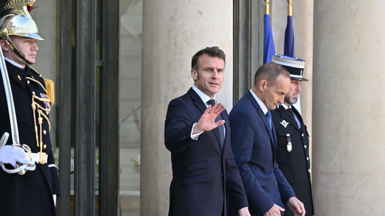 Franța și Canada așteaptă „angajamente clare” din partea RUSIEI /Macron vrea descurajarea agresiunilor ruse și ”garantarea securității Europei”
