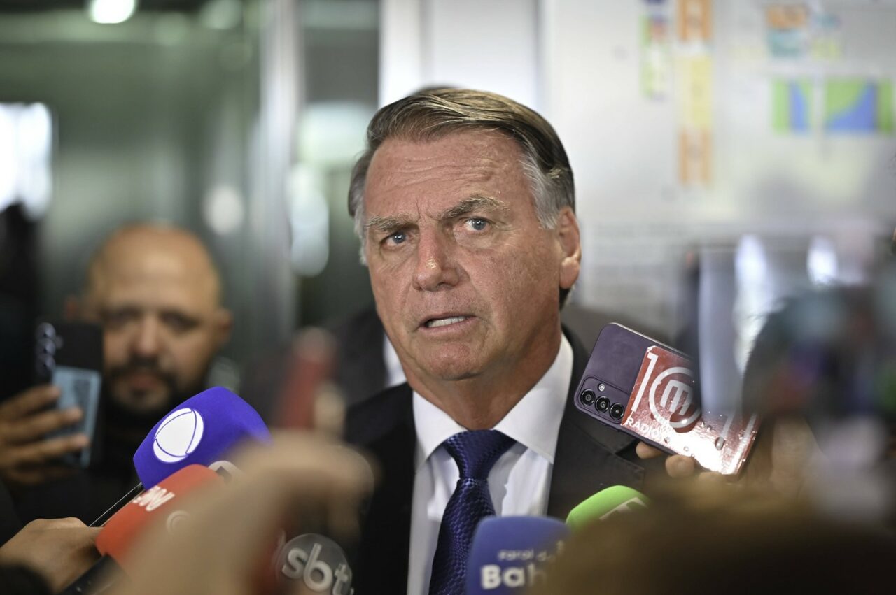Brazilia: Curtea Supremă urmează să decidă dacă fostul președinte Jair Bolsonaro va fi judecat pentru tentativa de LOVITURĂ DE STAT
