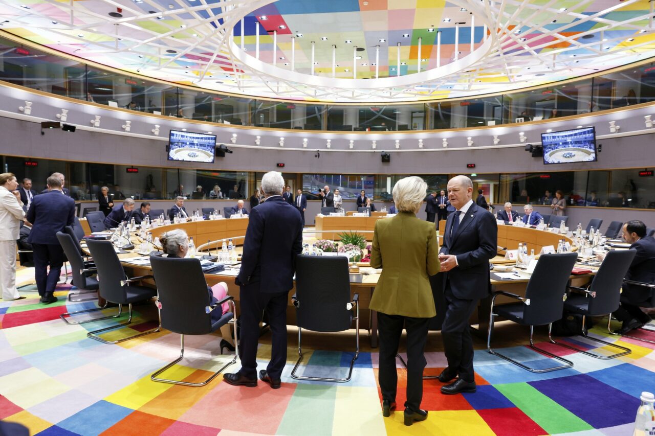 UE condamnă reluarea confruntărilor militare în FÂȘIA GAZA și reafirmă sprijinul pentru soluția a două state