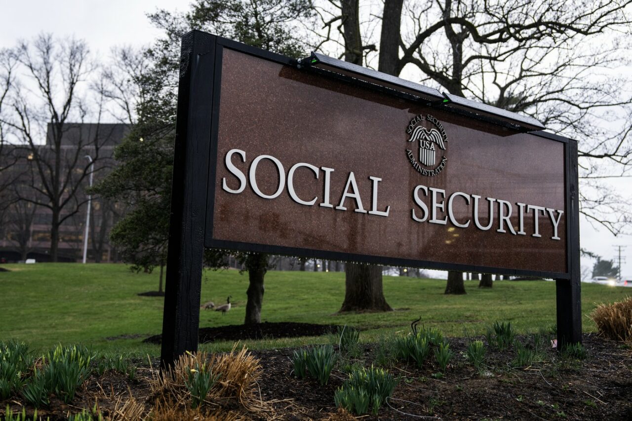 Statele Unite: Un judecător federal BLOCHEAZĂ accesul angajaților DOGE la datele Administrației pentru Securitate Socială