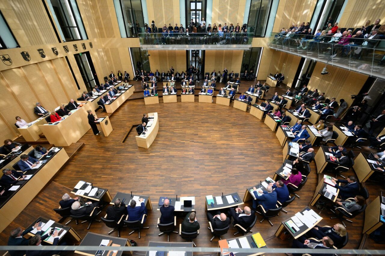 Camera superioară a Parlamentului german a aprobat planurile pentru investiții MASIVE în apărare, infrastructură și protecția mediului
