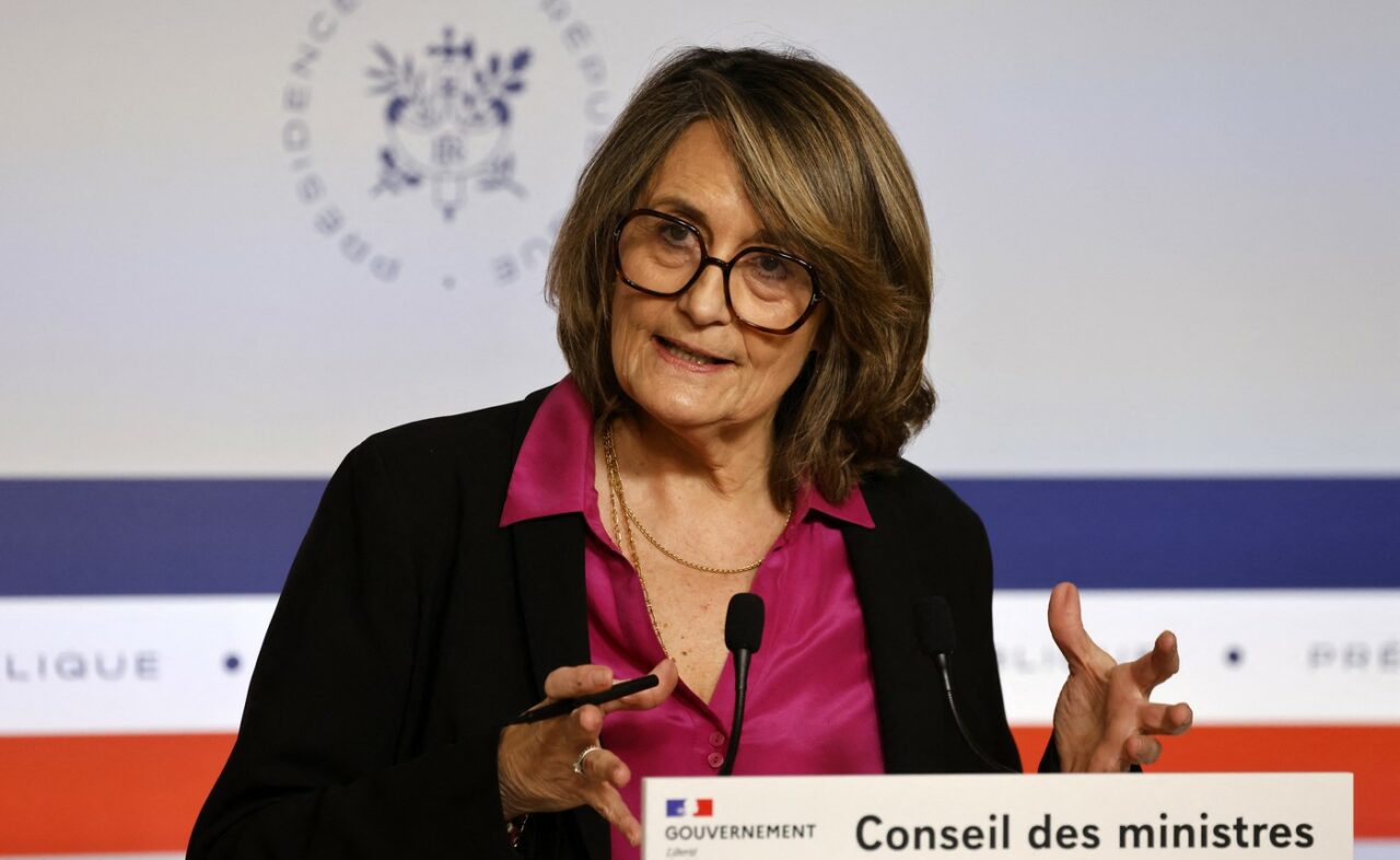 Guvernul francez avertizează asupra „dificultăților financiare” care ar putea afecta BUGETUL anului 2026