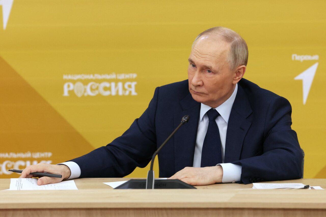 Rusia acuză Franța și Marea Britanie că pregătesc trimiterea de trupe în Ucraina /”Un scenariu care poate provoca o confruntare” cu NATO