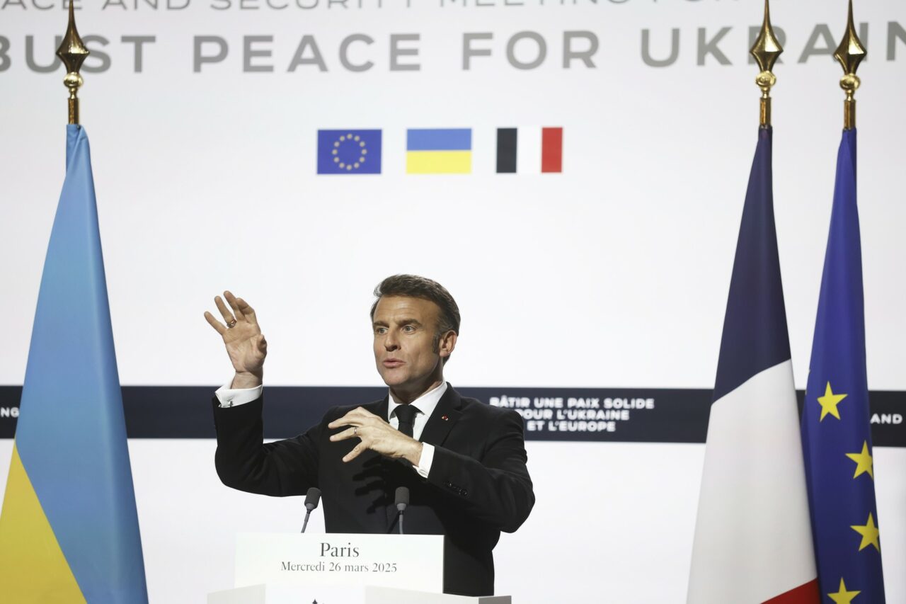 Macron cere KREMLINULUI să accepte necondiționat armistițiul /„Ucraina și-a dat acordul, așteptăm același angajament din partea Rusiei”