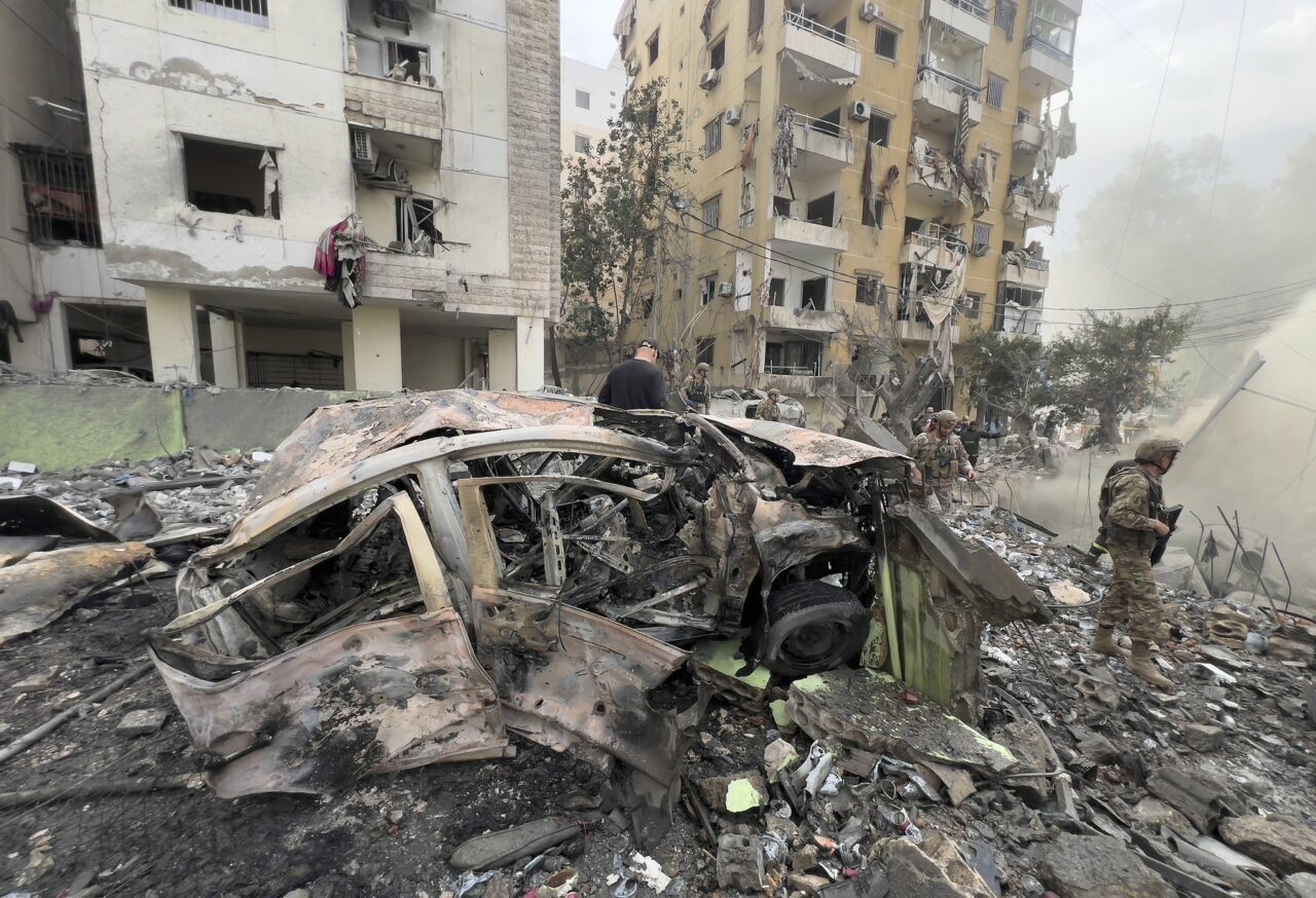 Israelul a bombardat clădiri din BEIRUT, ca ripostă la atacuri cu rachete atribuite grupului Hezbollah