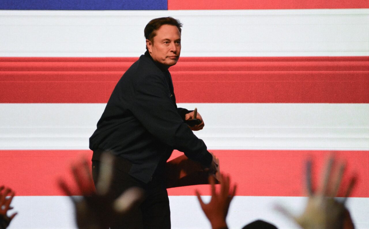 Elon Musk atribuie „stângii radicale” excluderea lui Marine Le Pen din cursa prezidențială /Un fost oficial SUA compară situația cu cea din ROMÂNIA