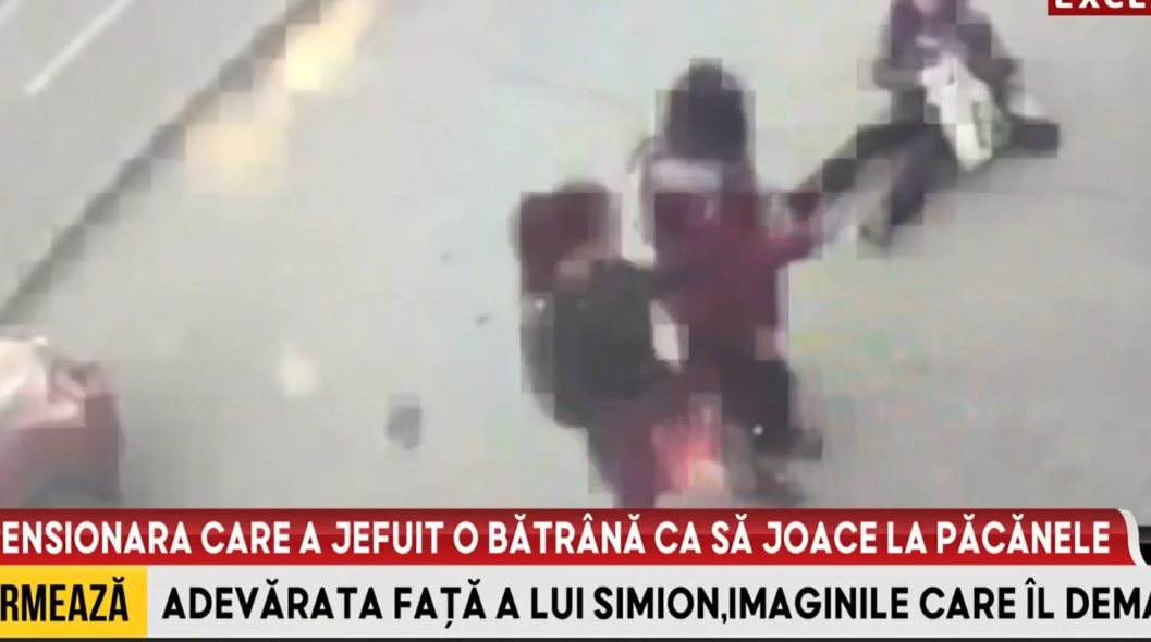 Imagini șocante pe o stradă din Craiova. O pensionară a fost jefuită de altă pensionară și de nepoata ei, și a jucat banii la păcănele