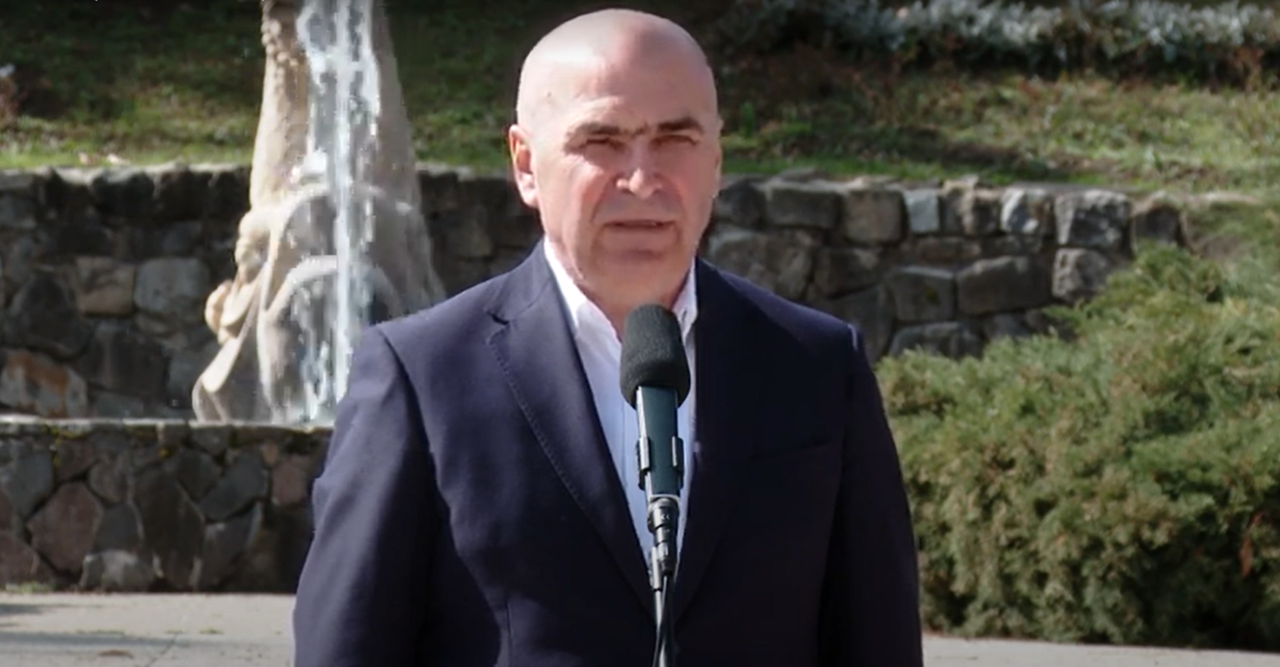 ANALIZA lui Bolojan despre „situația dificilă” a țării: Consumăm de mulți ani MAI MULT decât ne putem permite / „Trebuie să ne reducem cheltuielile”