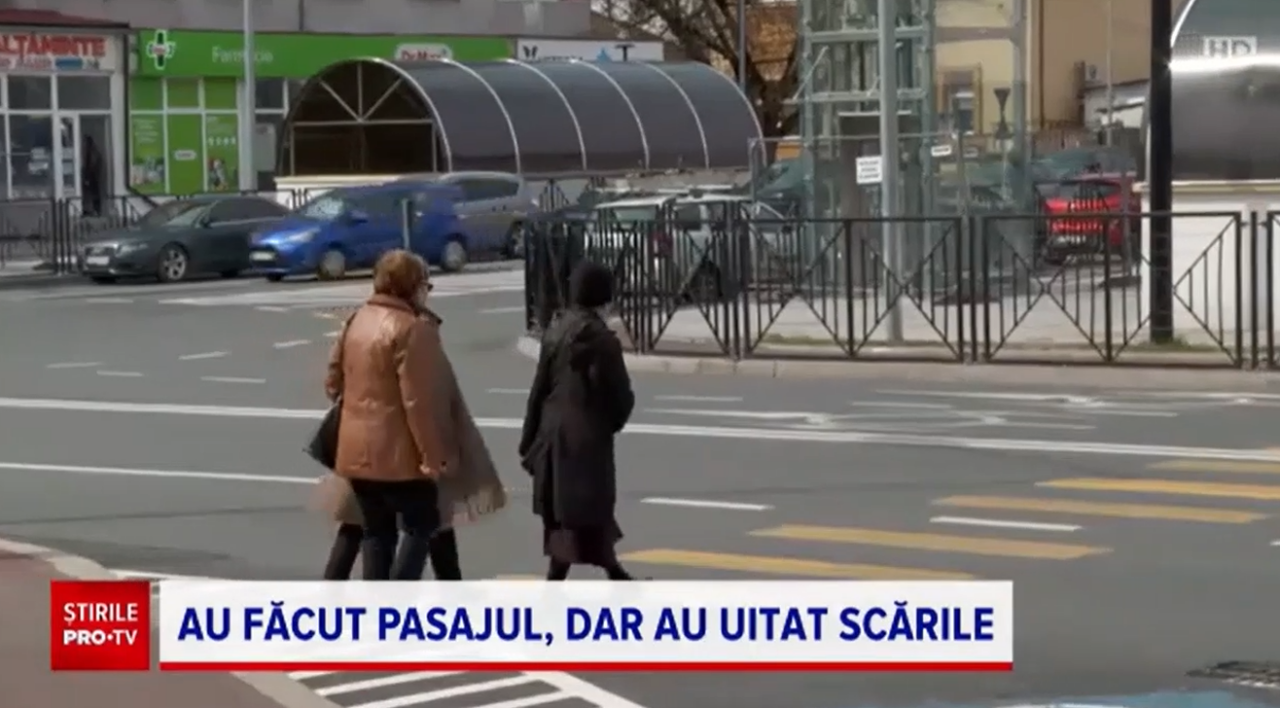 Au făcut pasajul, dar au uitat să monteze SCĂRILE. În Bistrița, un pasaj pietonal subteran a devenit subiect de glumă: „Lucrează ca meșterul Manole”