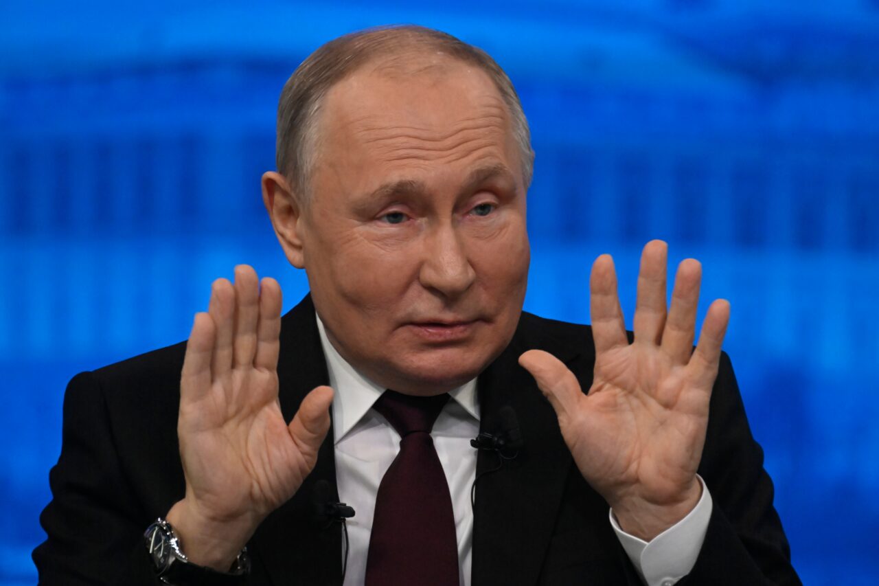 Moscova răspunde criticilor lui Donald Trump. Kremlin: Vladimir Putin rămâne deschis oricărei discuții cu președintele american