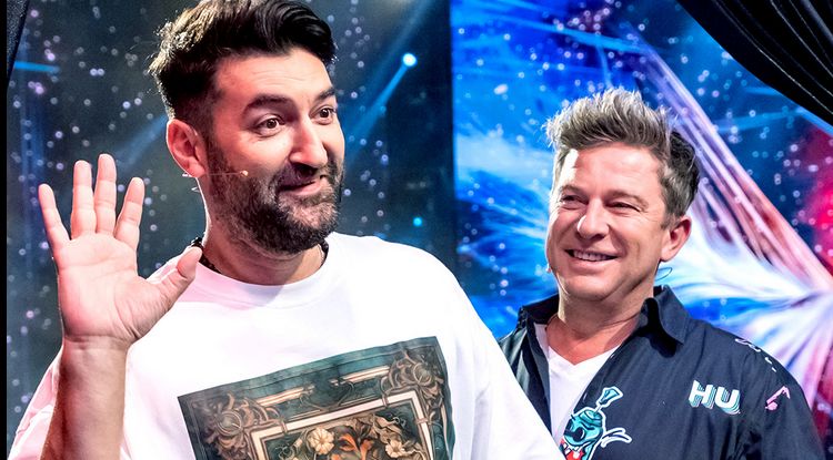 Cum au ajuns Smiley și Pavel Bartoș SĂ PREZINTE împreună ”Românii au talent”. ”Ea a văzut în noi doi cuplul perfect”