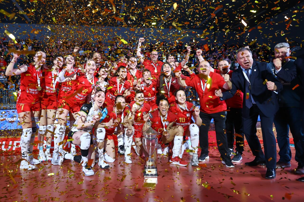 Corona Brașov și Volei Alba Blaj au STRĂLUCIT în Cupa României