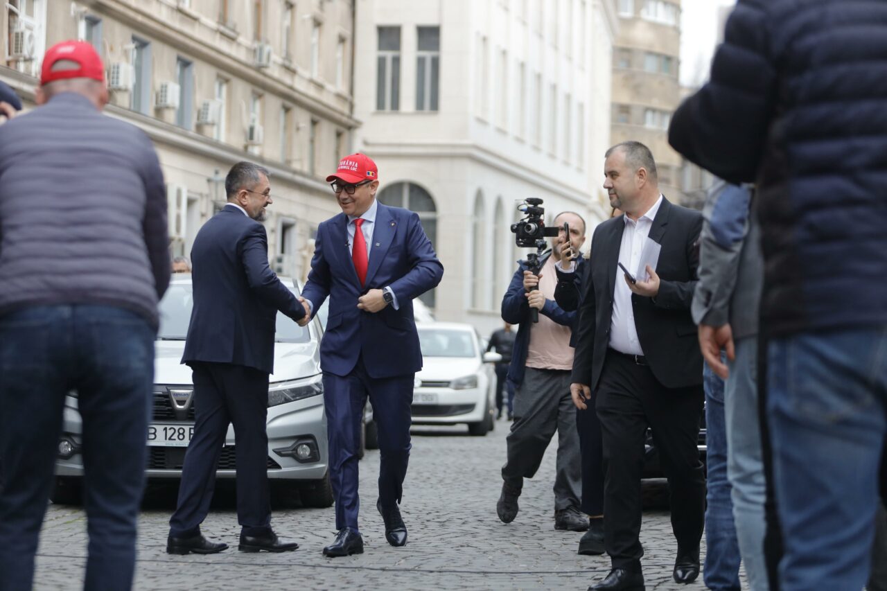 Ponta: O să am multe voturi de la votanții PNL, pentru că m-am ținut de cuvânt / Relațiile personale la nivel internațional pot să ajute România
