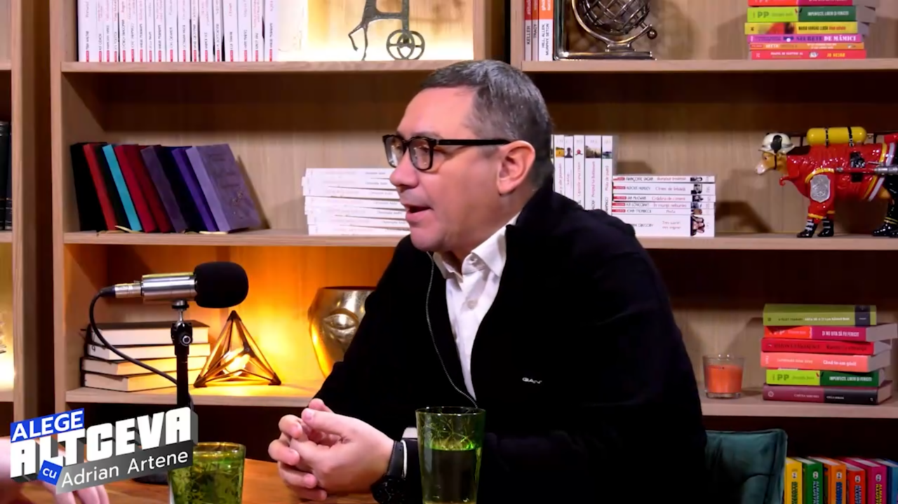 Victor Ponta, despre prenumele său „VIOREL”: Vine de la numele nașei de botez, Viorica. Dar nu l-a folosit nimeni până la diavolul de Băsescu