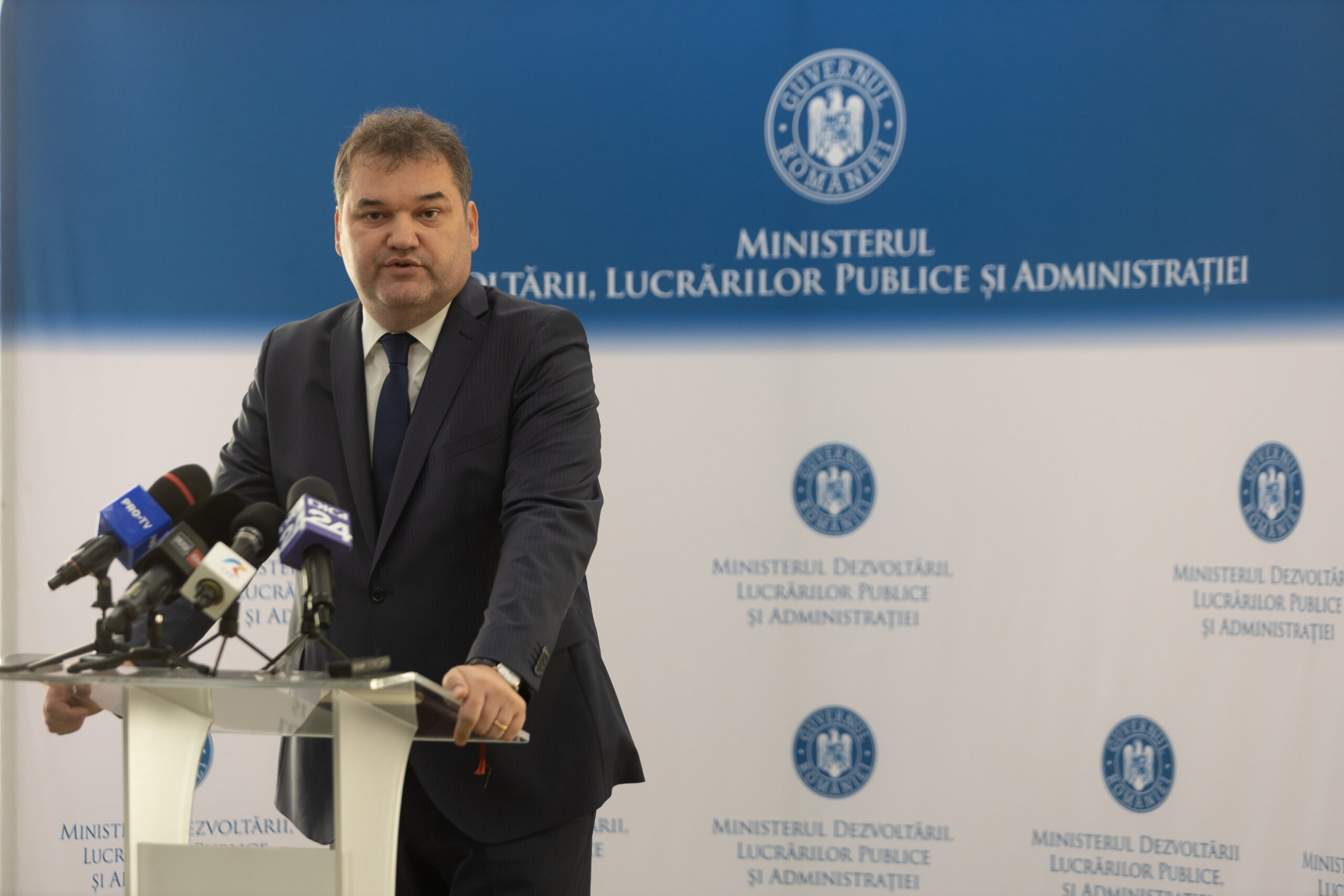 Salariile managerilor din Ministerul Dezvoltării ajustate