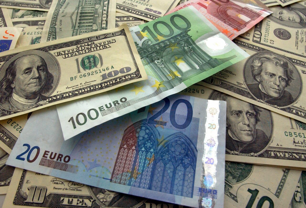 Administrația Prezidențială DEZMINTE un posibil apel al României la FMI: „România nu se află într-o situație care să justifice apelarea la FMI”