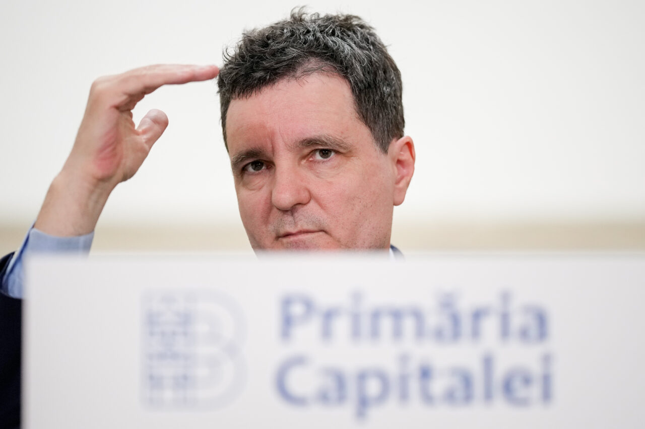 Nicușor Dan, despre Planșeul Unirii: Primăria Sectorului 4 trebuie să ceară autorizația de construire