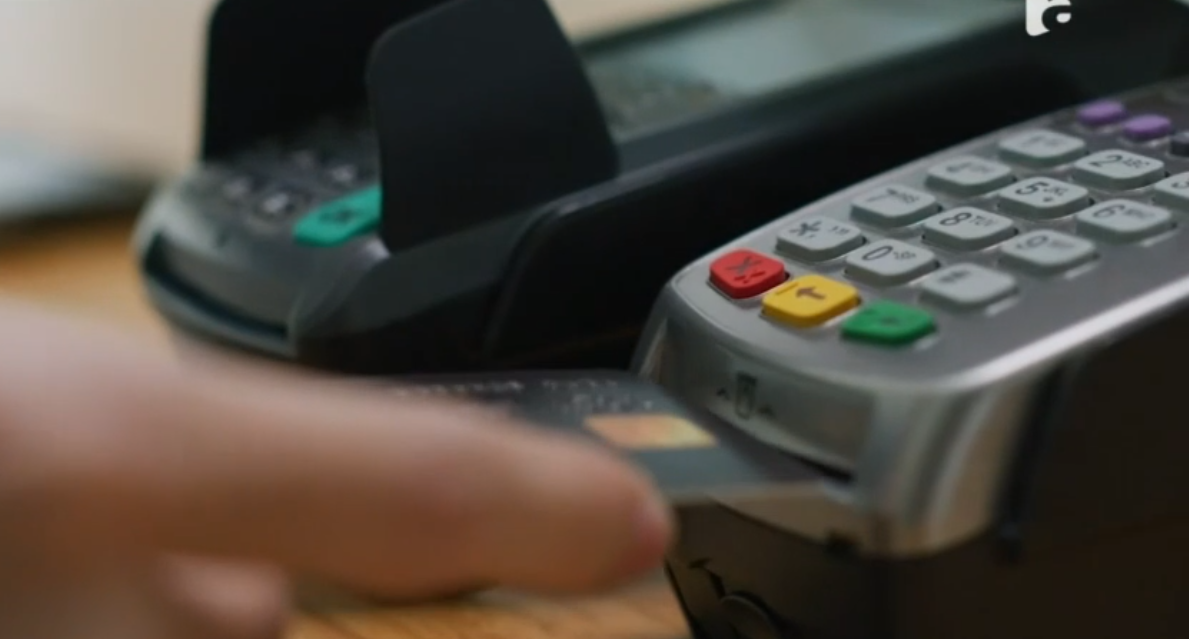 Cum funcționează noua fraudă bancară și ce trebuie să faci ca să nu devii VICTIMĂ în online