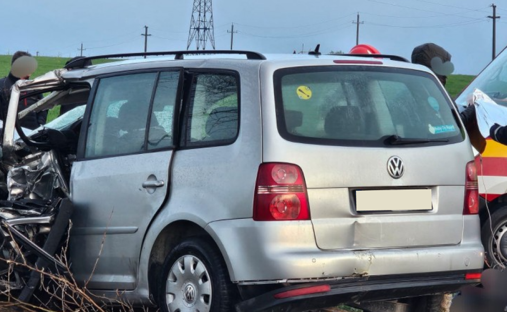 Tragedie cumplită pe drumul dintre Năvodari și Lumina. Două persoane au murit într-un ACCIDENT frontal extrem de violent