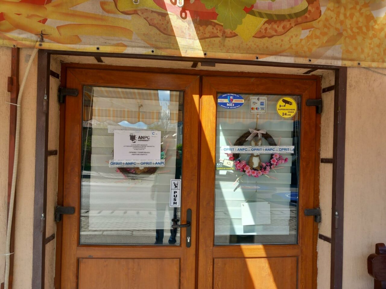 ANPC a închis Emre Baklava, The Harp, Pane & Dolci, Larispan și Pam Paf. Amenzile ajung la suma de 400.000 lei