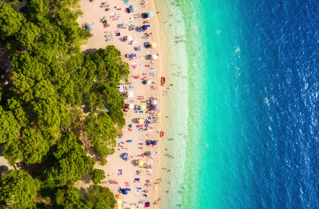 Țara din Europa unde găsești cea mai CURATĂ apă. Este destinația ideală pentru o vacanță de vis
