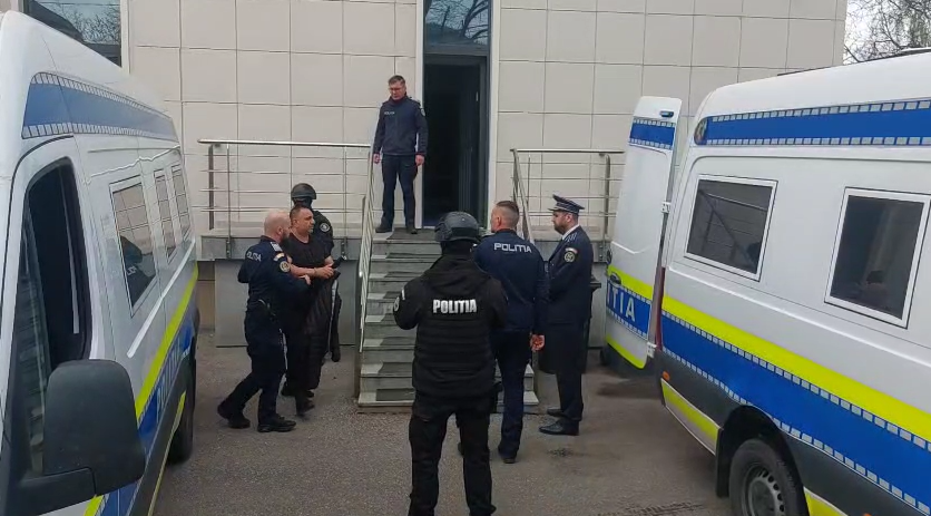 Lotul Bercea Mondial, dus la Tribunalul Dolj. Procurorii cer arestarea a 10 persoane acuzate de cămătărie