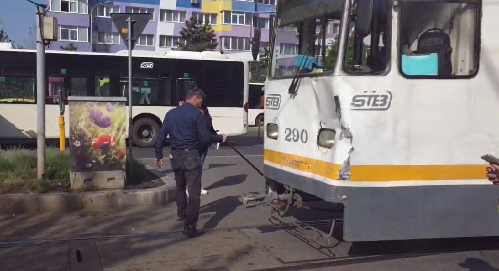Ciocnire între tramvaie în București: Pagube materiale fără victime
