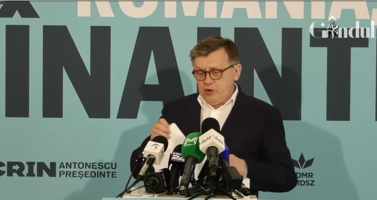 Crin Antonescu despre acuzația de colaborator al Securității: În acel dosar era pe spate ștampila „NEAFLAT ÎN EVIDENȚE”