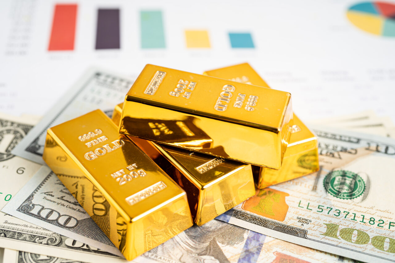 Prețul aurului atinge un nou record, în contextul instabilității economice la nivel global