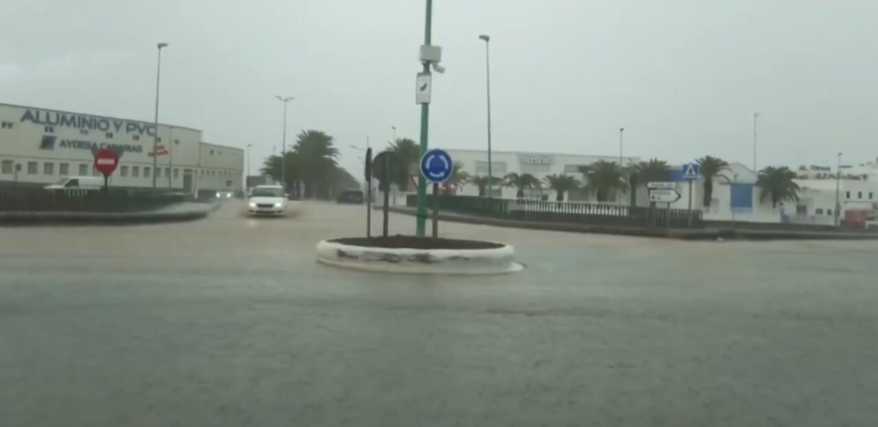INUNDAȚII devastatoare în Insulele Canare: Tenerife și Lanzarote, cele mai afectate zone