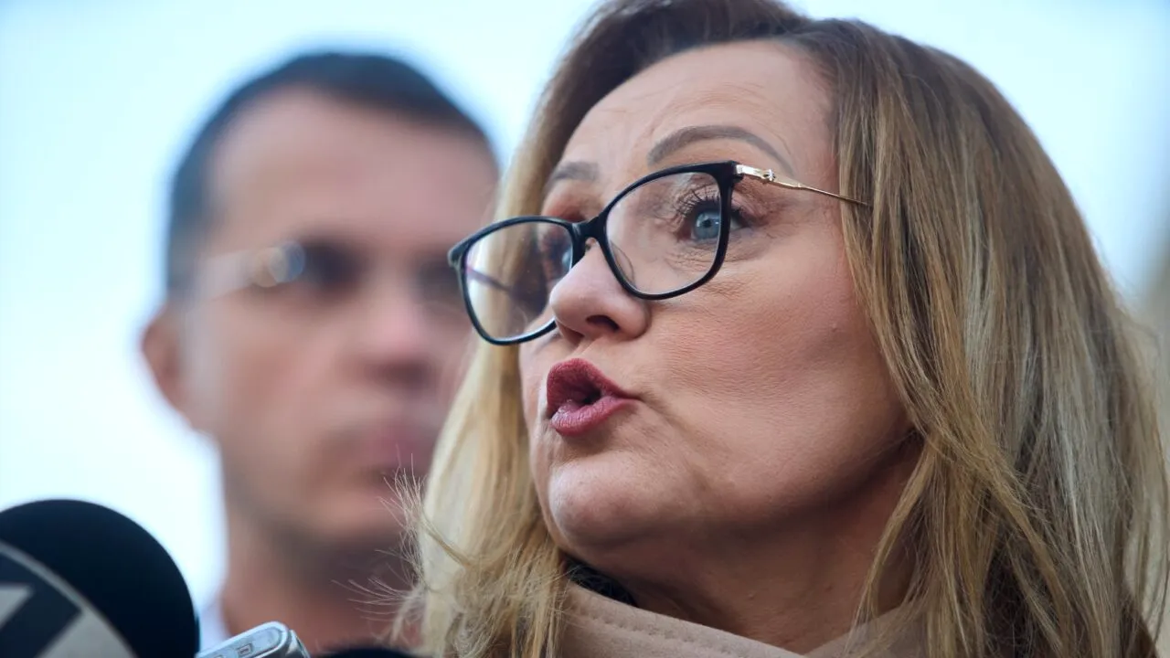 Ca urmare a deciziei Curții de Apel București în favoarea Elenei Lasconi, „Aripa Moșteanu” din USR va contesta la Înalta Curte de Casație și Justiție