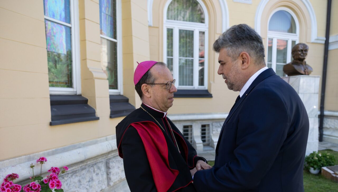Premierul Marcel Ciolacu: „Adoptăm o zi de doliu național în România, în memoria Sanctității Sale Papa Francisc, sâmbătă”