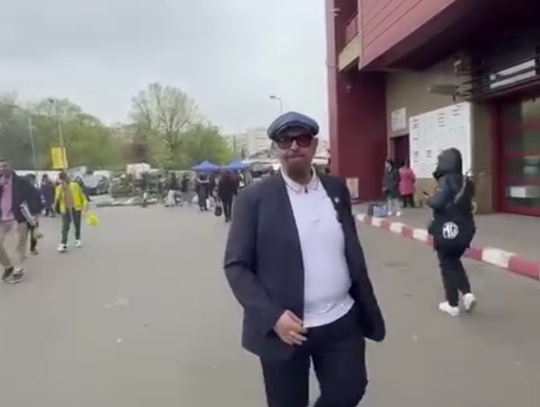 Piedone către Administrația Pieței Obor: „Poate reparați scările rulante, vă rog! Că mâine sunt la lucru, să știți!”