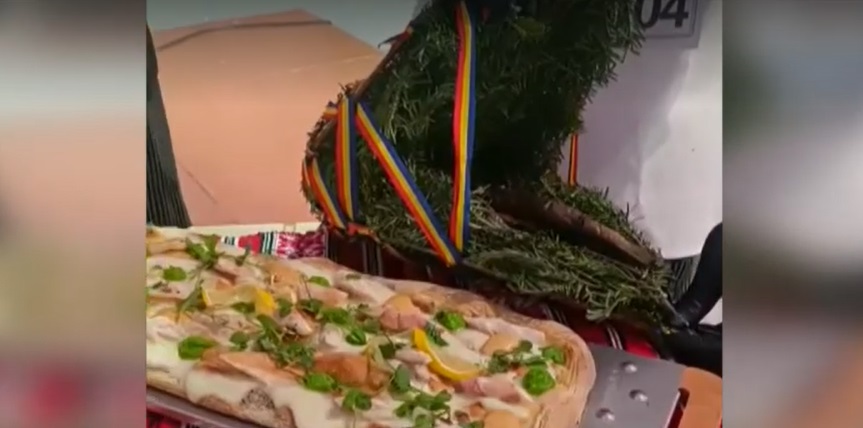 Un tânăr din Cluj a obținut locul 3 la Campionatul Mondial din Italia cu o PIZZA în stil românesc, numită „Bucovina”. Ce ingrediente a folosit