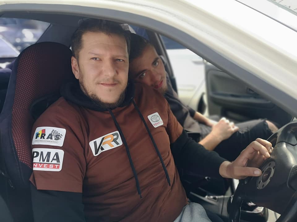 Veste tristă în sportul românesc. A murit Cornel Zamfirescu, pilot de motorsport, celebru pentru cursele de raliu pe zăpadă cu Dacia 1310