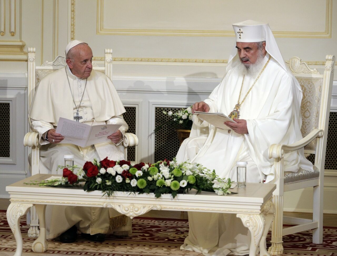 Mesajul Papei Francisc pentru credincioși în timpul vizitei din ROMÂNIA. Suveranul Pontif a cerut iertare comunității rome