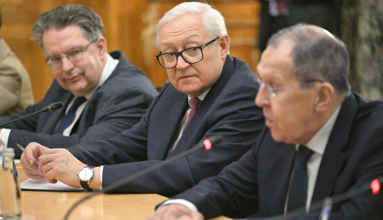 Rusia avertizează asupra consecințelor „catastrofale” ale bombardării Iranului/ Moscova vrea să medieze CONFLICTUL dintre Washington și Teheran