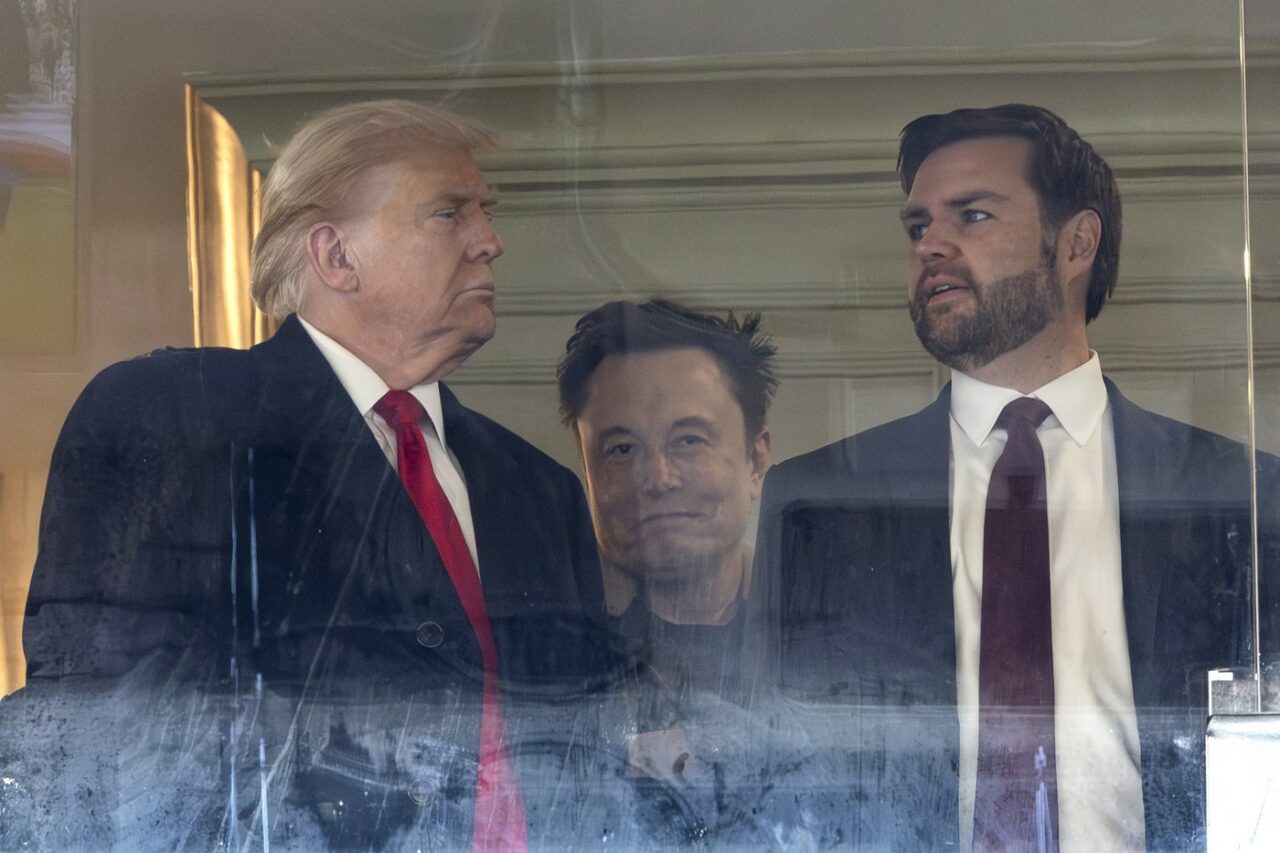 China vs SUA, de la război comercial la război digital: Donald Trump, JD Vance și Elon Musk, ironizați prin meme-uri generate de AI