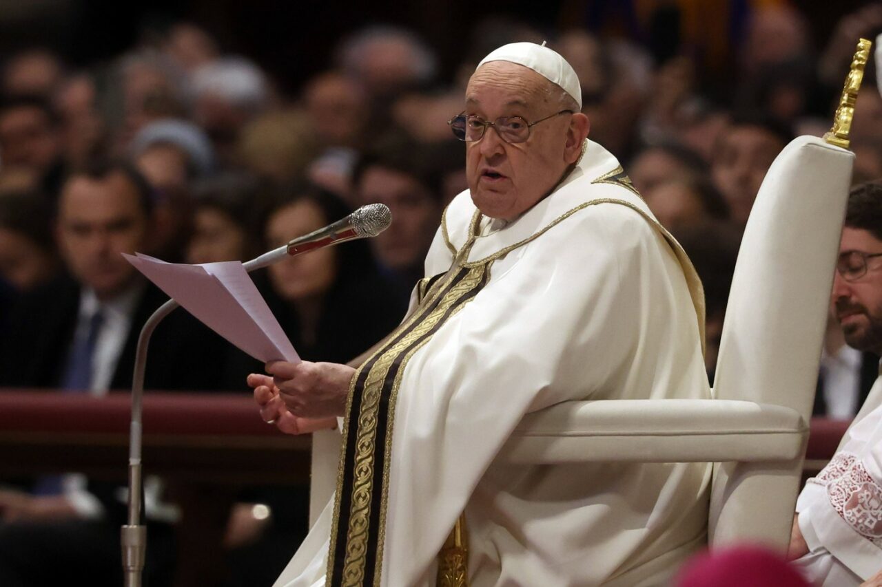 Mesajul ÎPS Aurel Percă, Arhiepiscop Mitropolit de București, după moartea Papei Francisc: „Cerem Domnului să ofere mângâiere întregii sale Biserici”