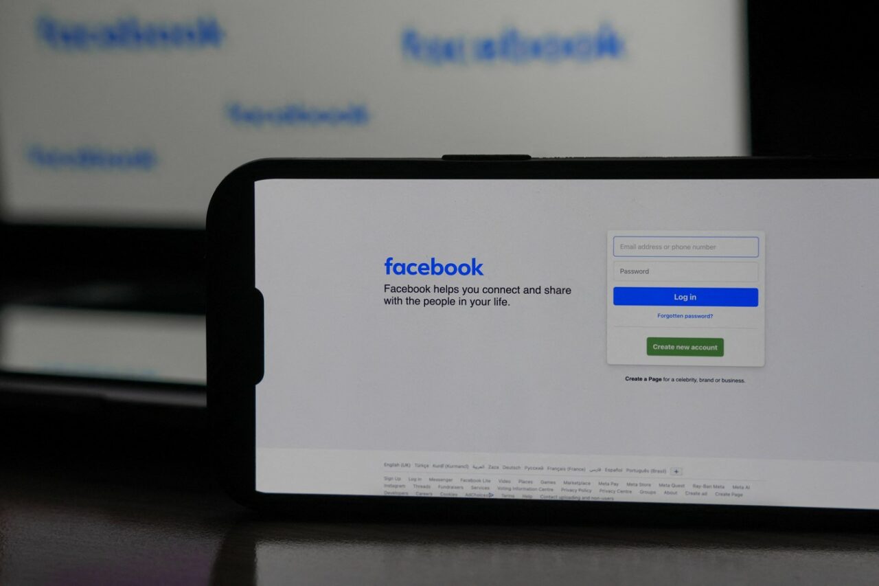 Compania Meta, amendată în Turcia pentru că a refuzat să RESTRICȚIONEZE conținutul de pe Facebook și Instagram