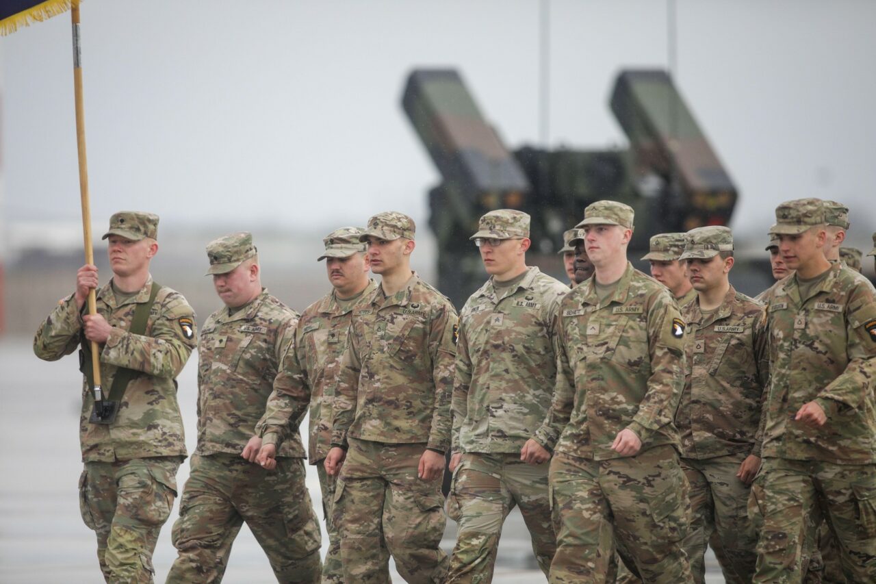 General american: Statele Unite ar trebui să mențină prezența MILITARĂ în Europa la același nivel